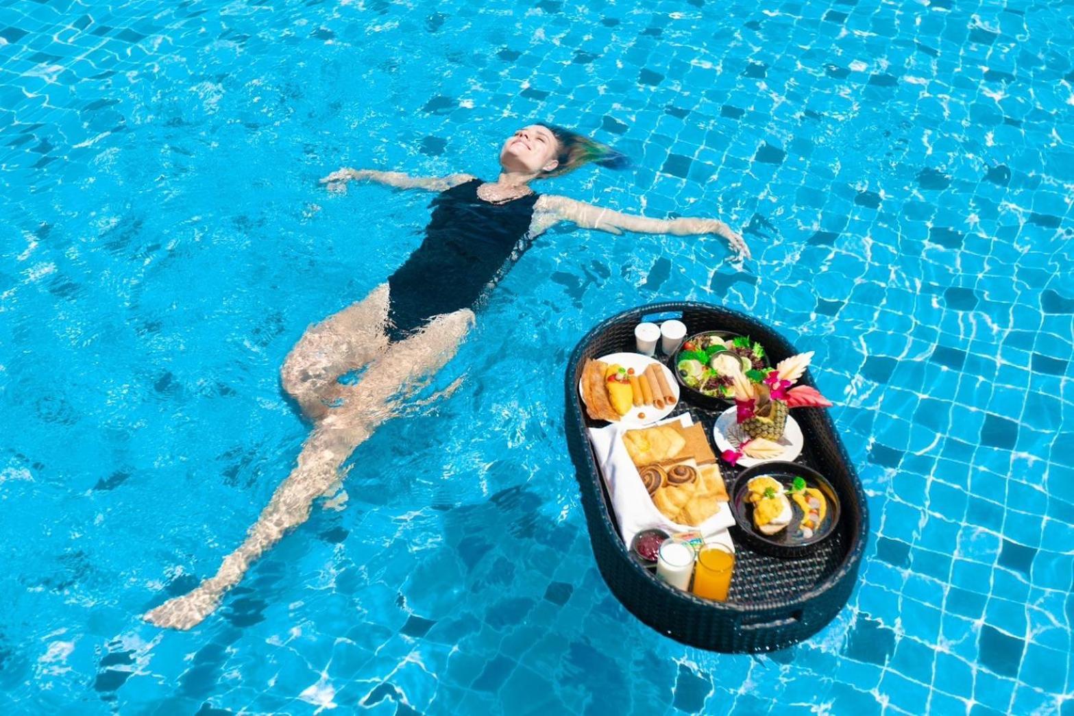 The Marina Phuket Hotel Patong Dış mekan fotoğraf