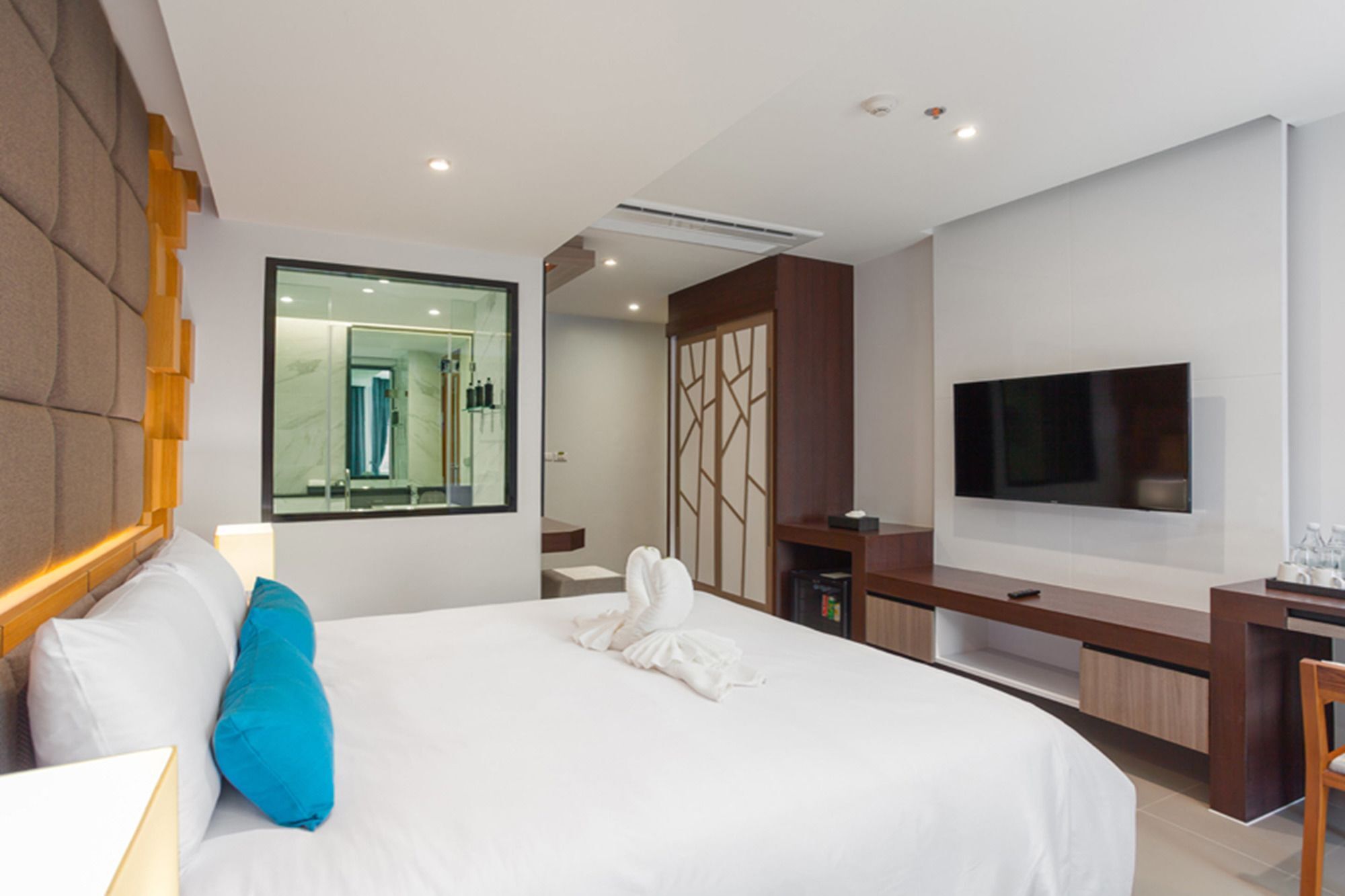 The Marina Phuket Hotel - Sha Extra Plus Patong Dış mekan fotoğraf